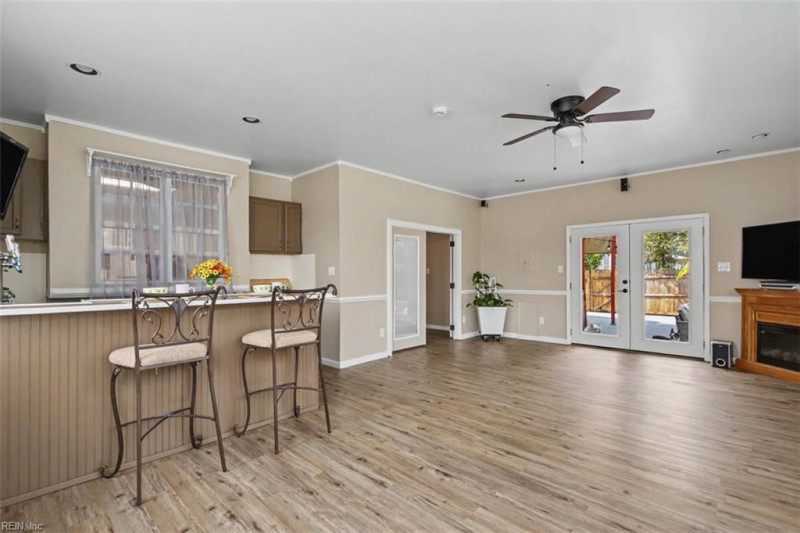 Photo 24 of 50 residential for sale in Chesapeake virginia