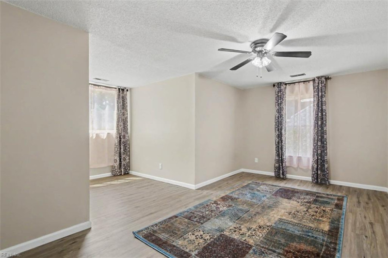 Photo 36 of 50 residential for sale in Chesapeake virginia