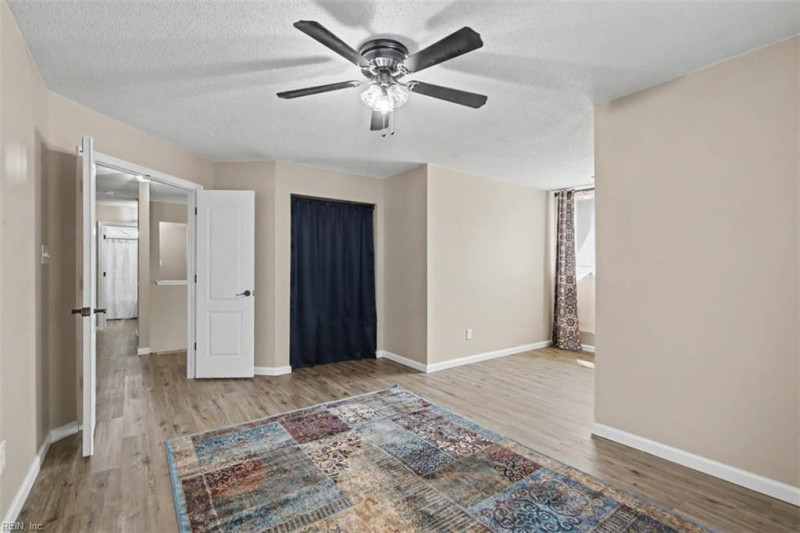 Photo 37 of 50 residential for sale in Chesapeake virginia