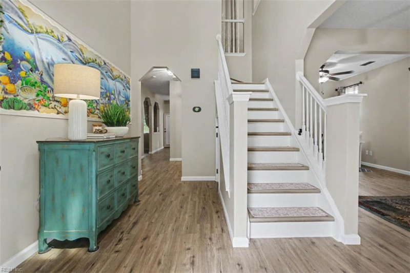 Photo 4 of 50 residential for sale in Chesapeake virginia
