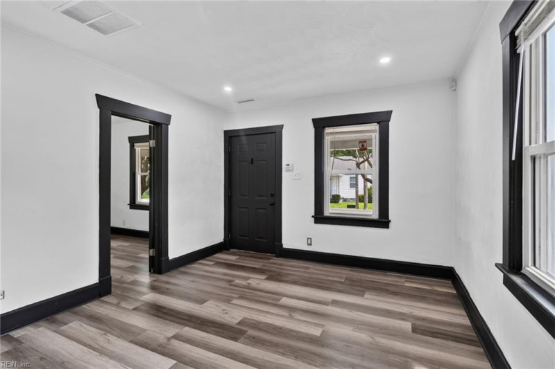 Photo 15 of 22 residential for sale in Norfolk virginia Photo 15 of 22 residential for sale in Norfolk virginia