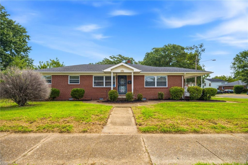 Photo 1 of 28 residential for sale in Norfolk virginia