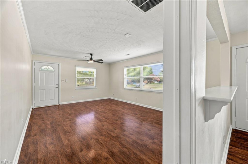 Photo 10 of 28 residential for sale in Norfolk virginia