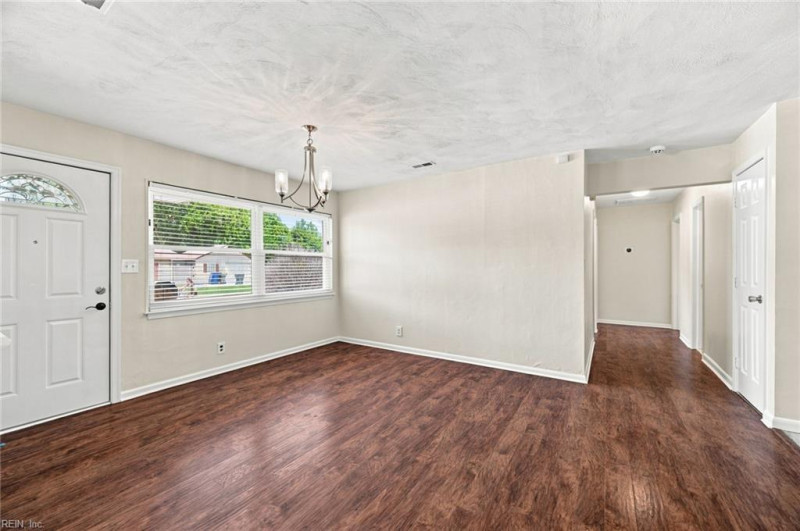 Photo 13 of 28 residential for sale in Norfolk virginia