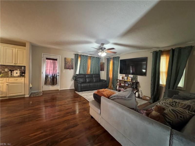 Photo 2 of 16 residential for sale in Norfolk virginia