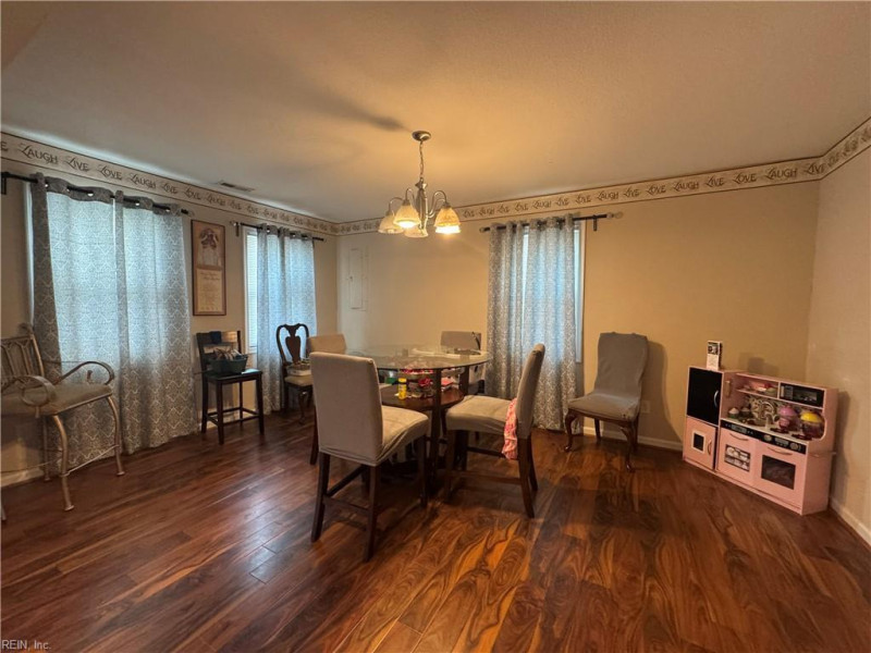 Photo 3 of 16 residential for sale in Norfolk virginia