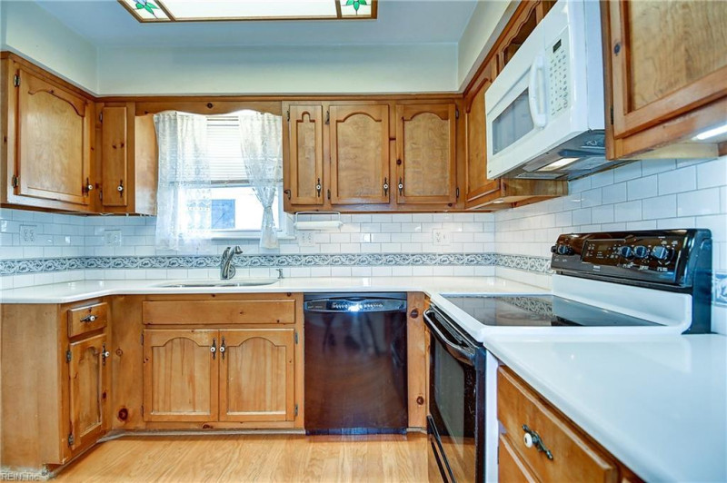 Photo 11 of 42 residential for sale in Virginia Beach virginia Photo 11 of 42 residential for sale in Virginia Beach virginia