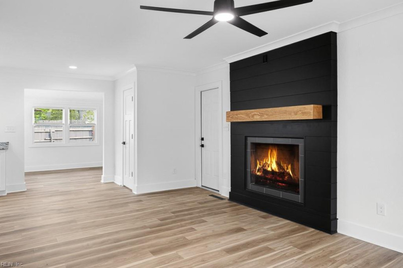 Photo 17 of 39 residential for sale in Virginia Beach virginia