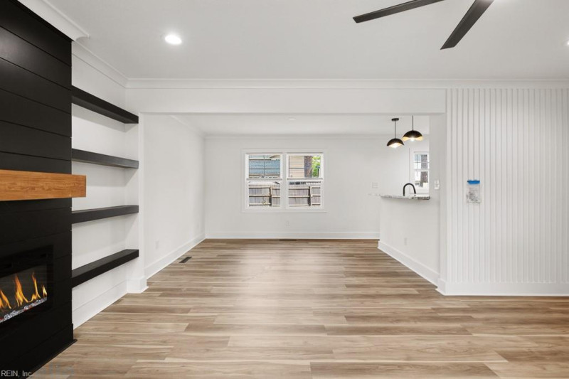 Photo 7 of 39 residential for sale in Virginia Beach virginia