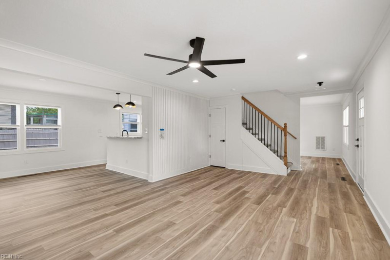 Photo 8 of 39 residential for sale in Virginia Beach virginia