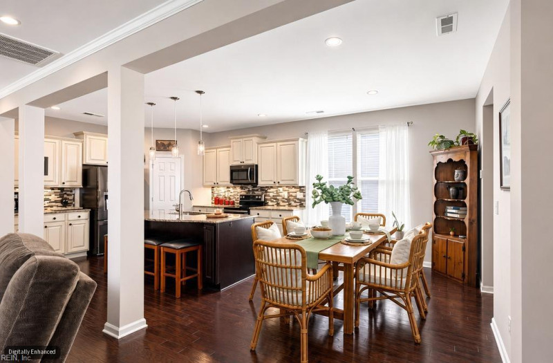 Photo 10 of 43 residential for sale in Gloucester County virginia