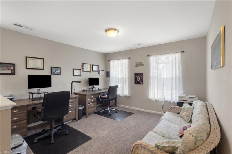 Photo 16 of 43 residential for sale in Gloucester County virginia