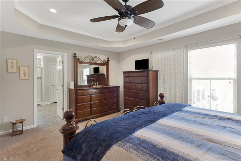 Photo 18 of 43 residential for sale in Gloucester County virginia
