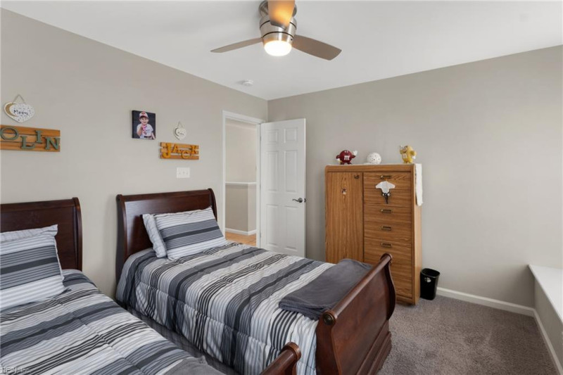 Photo 21 of 43 residential for sale in Gloucester County virginia