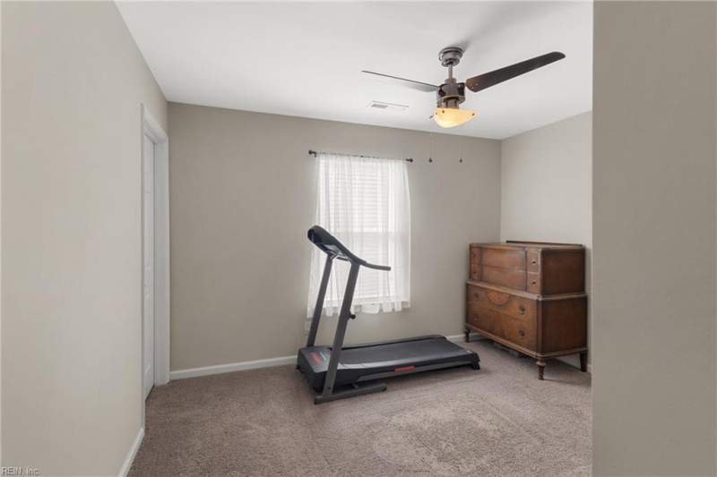 Photo 22 of 43 residential for sale in Gloucester County virginia