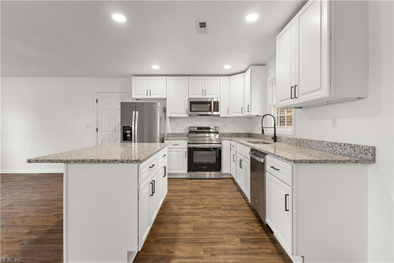 Photo 4 of 43 residential for sale in Suffolk virginia Photo 4 of 43 residential for sale in Suffolk virginia