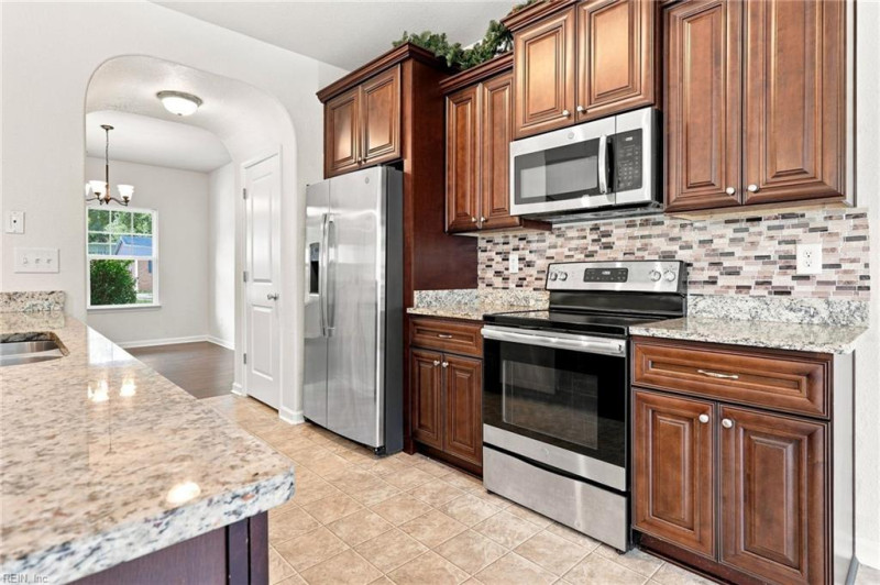 Photo 4 of 33 residential for sale in Chesapeake virginia Photo 4 of 33 residential for sale in Chesapeake virginia