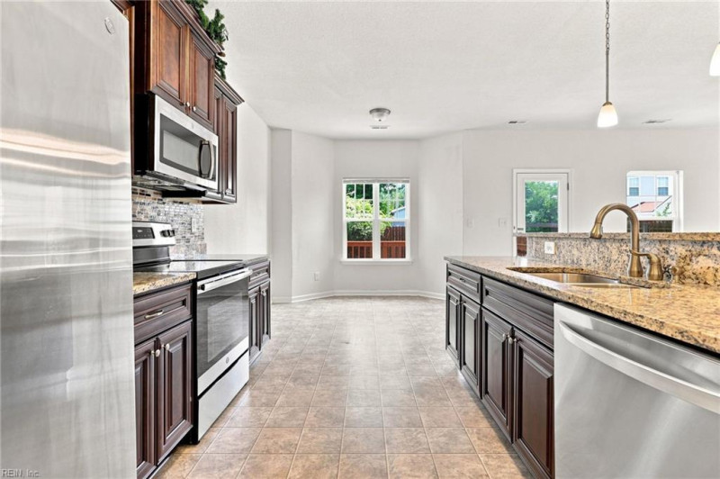 Photo 6 of 33 residential for sale in Chesapeake virginia Photo 6 of 33 residential for sale in Chesapeake virginia