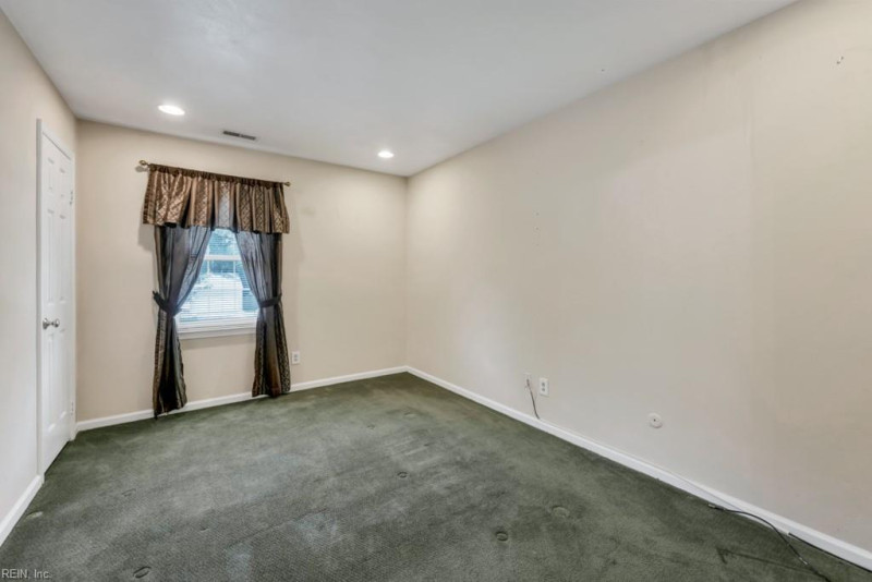 Photo 22 of 36 residential for sale in Virginia Beach virginia