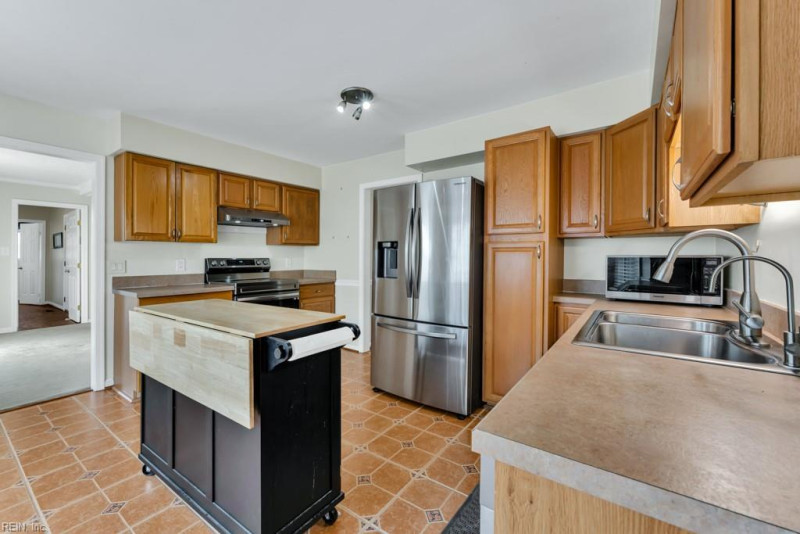 Photo 6 of 36 residential for sale in Virginia Beach virginia