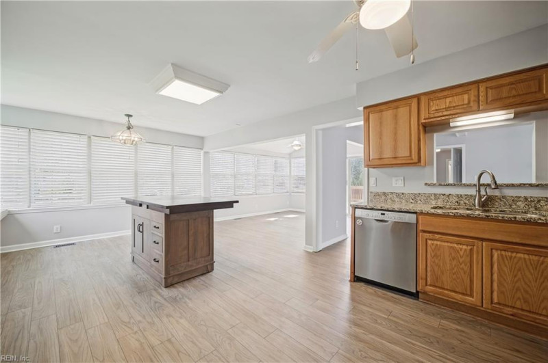 Photo 15 of 50 residential for sale in Virginia Beach virginia
