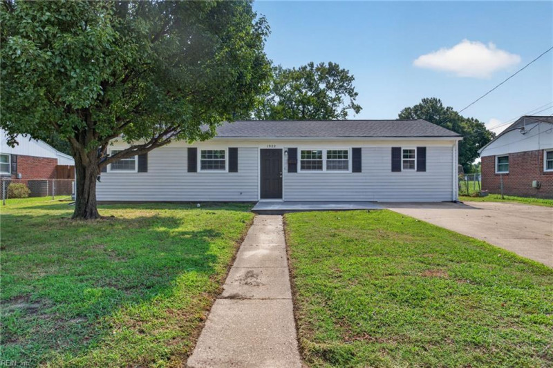 Photo 1 of 30 residential for sale in Hampton virginia