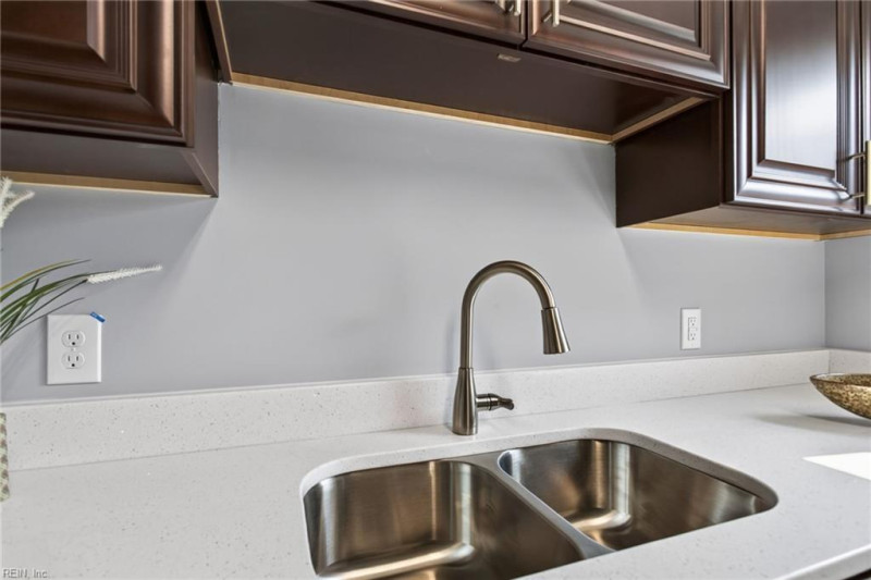 Photo 13 of 30 residential for sale in Hampton virginia