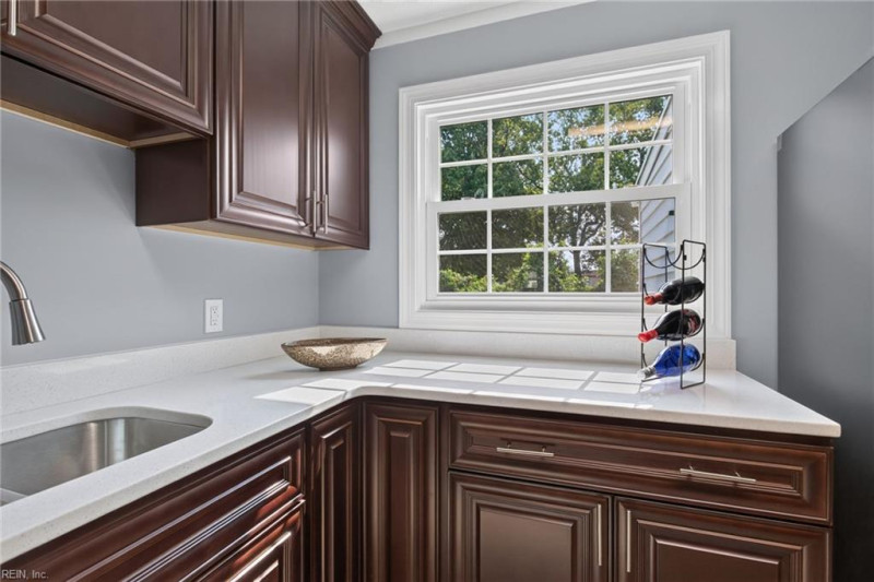 Photo 14 of 30 residential for sale in Hampton virginia