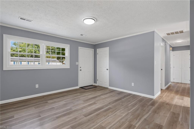 Photo 6 of 30 residential for sale in Hampton virginia