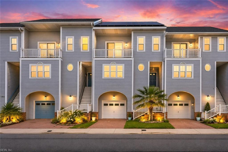 Photo 3 of 23 residential for sale in Norfolk virginia