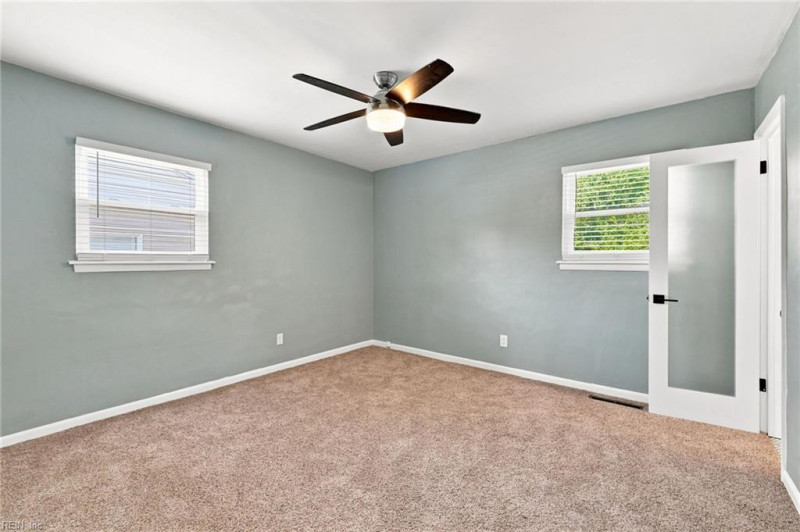 Photo 23 of 46 residential for sale in Virginia Beach virginia