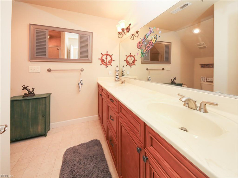 Photo 33 of 45 residential for sale in Chesapeake virginia Photo 33 of 45 residential for sale in Chesapeake virginia