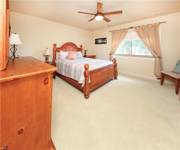 Photo 35 of 45 residential for sale in Chesapeake virginia Photo 35 of 45 residential for sale in Chesapeake virginia
