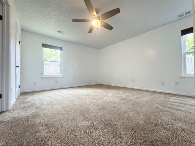 Photo 13 of 27 residential for sale in Virginia Beach virginia