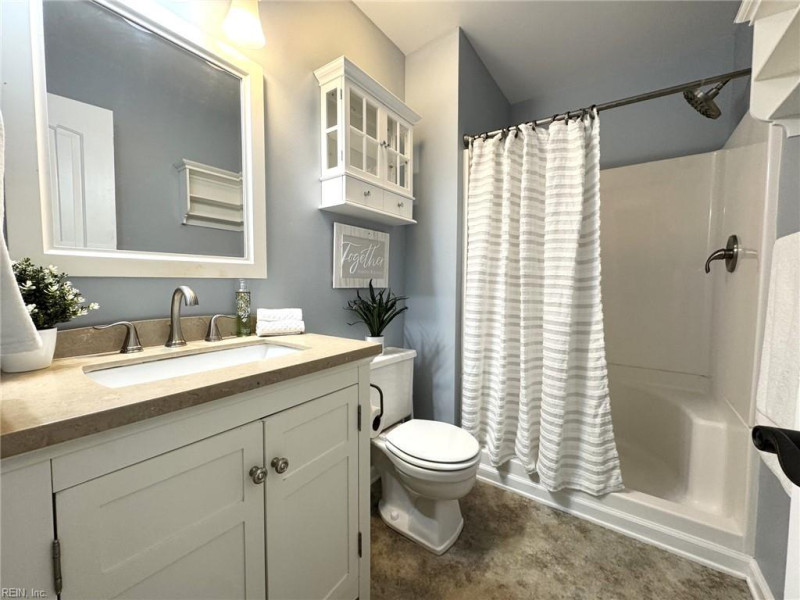 Photo 17 of 27 residential for sale in Virginia Beach virginia