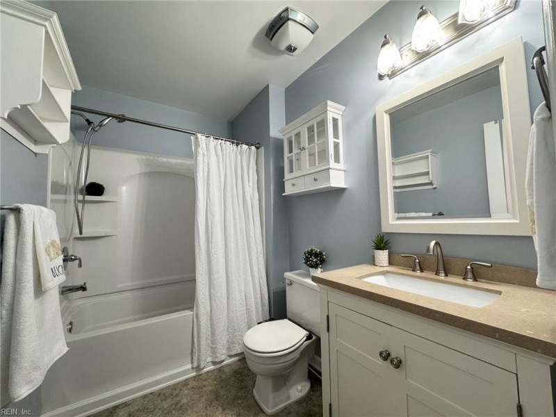Photo 21 of 27 residential for sale in Virginia Beach virginia