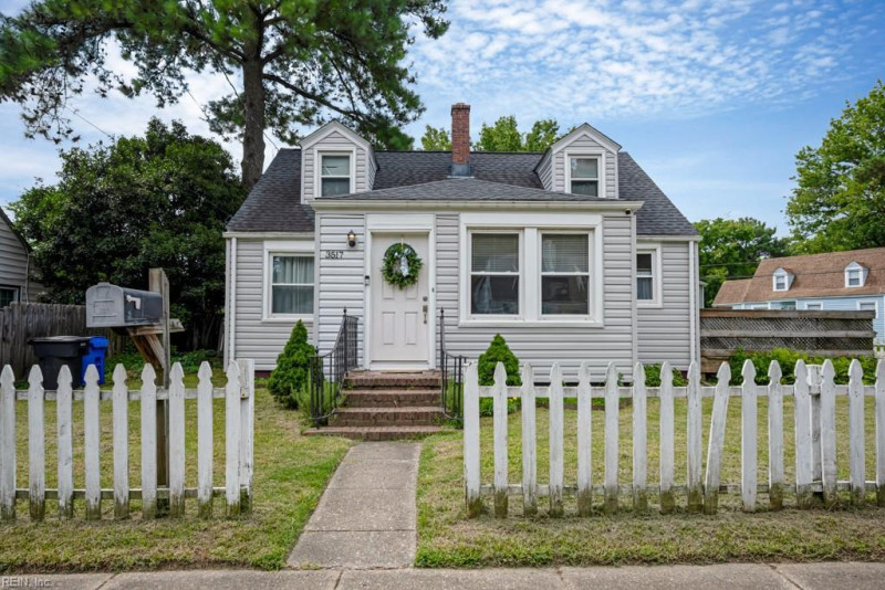Photo 1 of 31 residential for sale in Portsmouth virginia