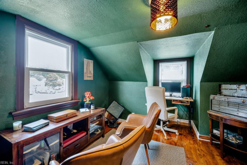 Photo 23 of 31 residential for sale in Portsmouth virginia
