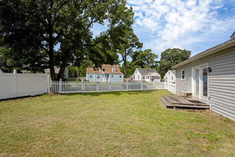 Photo 29 of 31 residential for sale in Portsmouth virginia