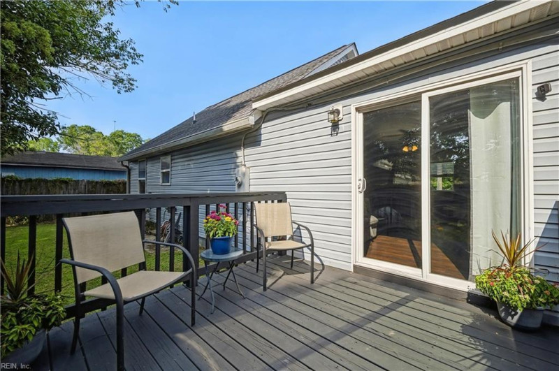 Photo 25 of 44 residential for sale in Norfolk virginia