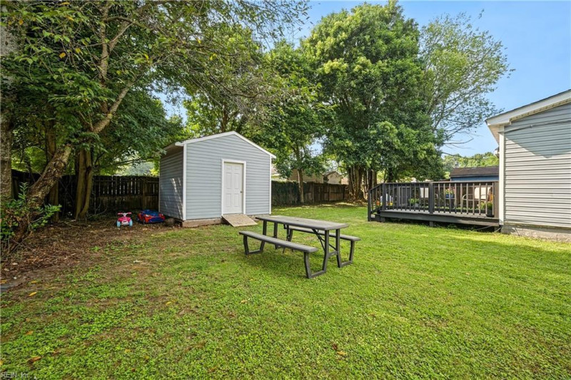 Photo 31 of 44 residential for sale in Norfolk virginia