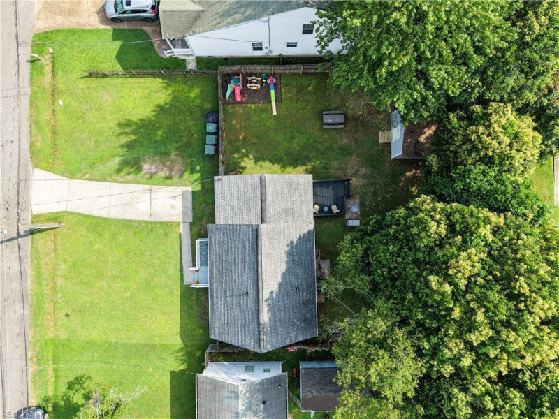 Photo 35 of 44 residential for sale in Norfolk virginia