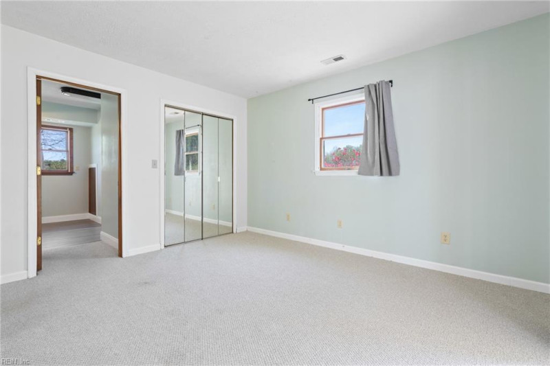 Photo 10 of 50 residential for sale in Southampton County virginia