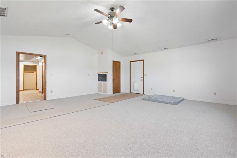 Photo 15 of 50 residential for sale in Southampton County virginia