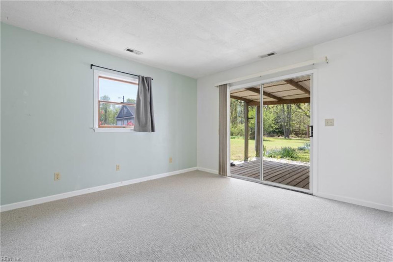 Photo 17 of 50 residential for sale in Southampton County virginia