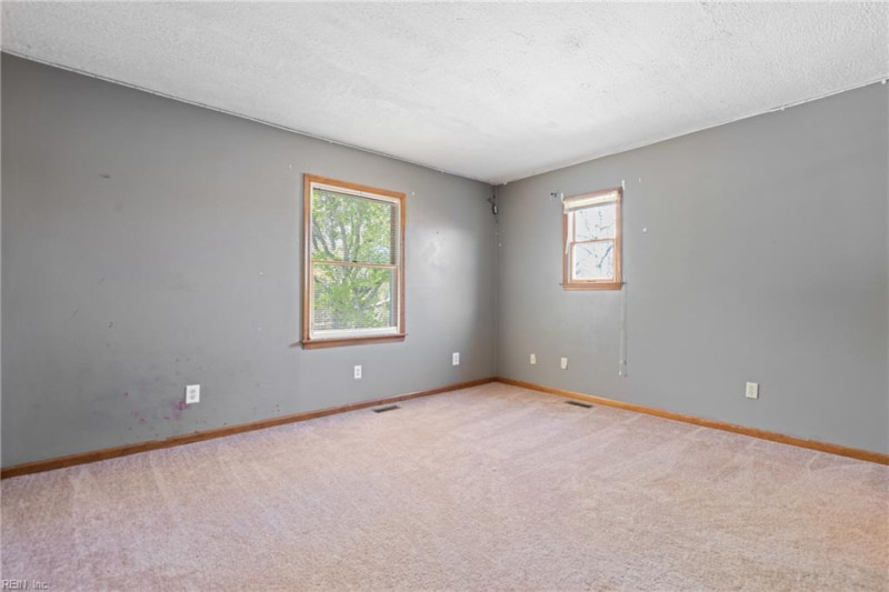 Photo 23 of 50 residential for sale in Southampton County virginia