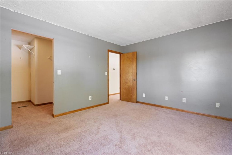Photo 24 of 50 residential for sale in Southampton County virginia