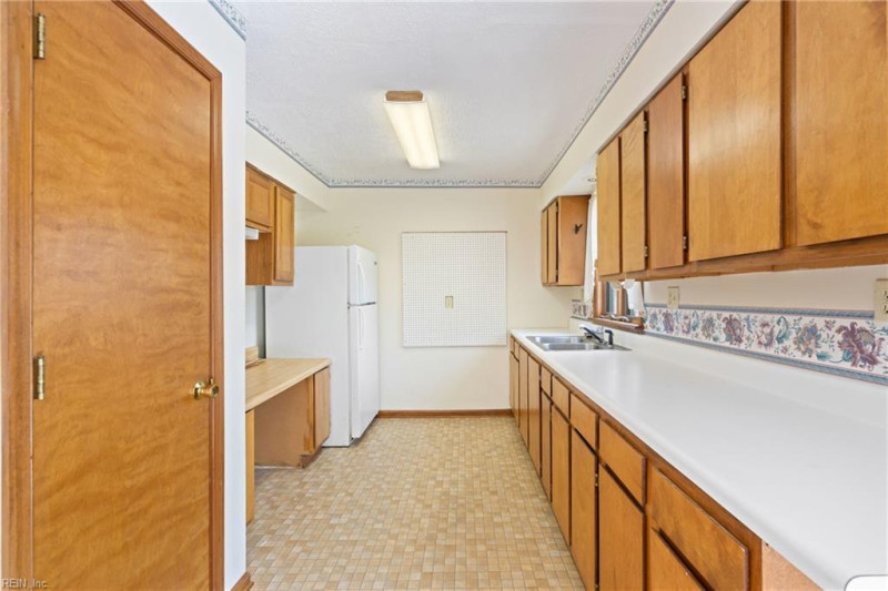 Photo 36 of 50 residential for sale in Southampton County virginia