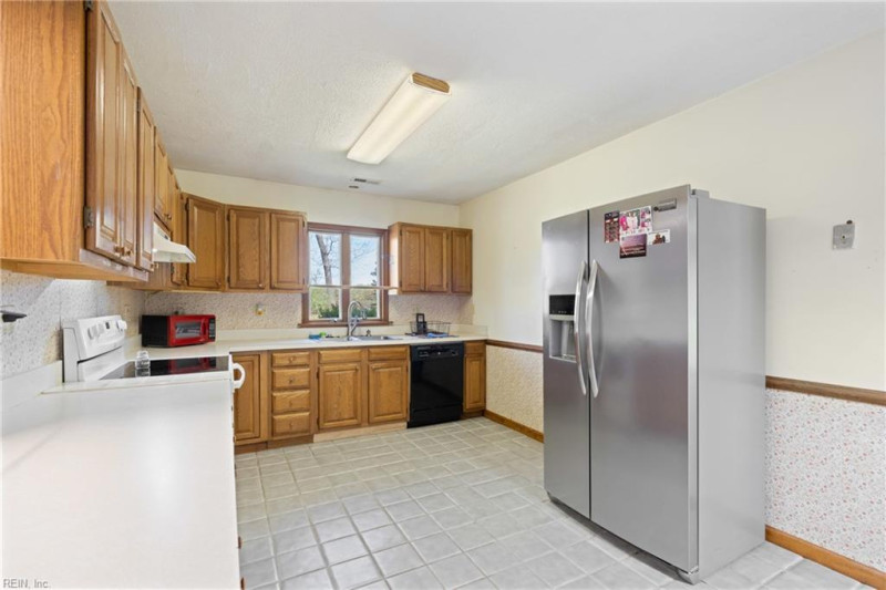Photo 4 of 50 residential for sale in Southampton County virginia