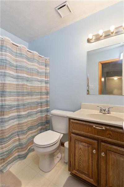 Photo 18 of 25 residential for sale in Chesapeake virginia Photo 18 of 25 residential for sale in Chesapeake virginia